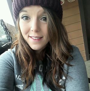 Meet your Posher, Amanda